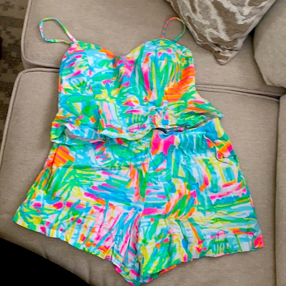Lilly Pulitzer Dresses & Skirts - Lilly Pulitzer crop top/shorts set